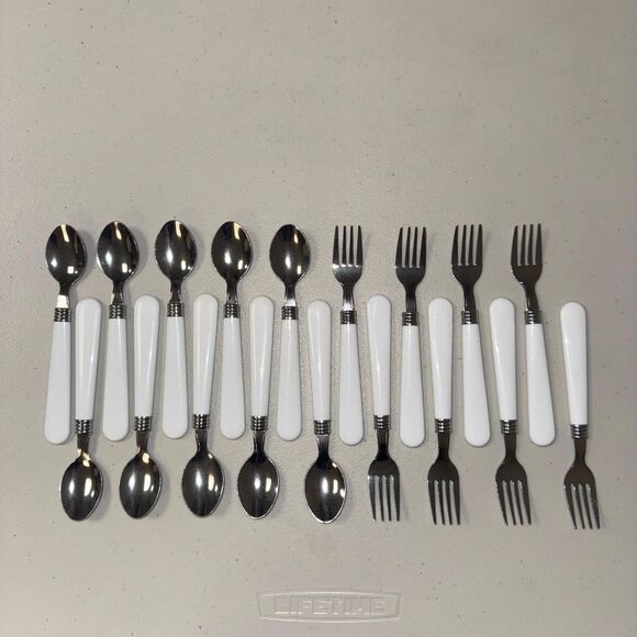 Stainless Steel Flatware 18 Piece Set White Handle Forks Spoons Kitchen Home - Picture 1 of 6